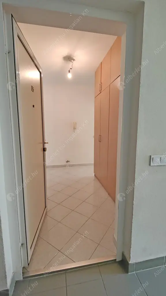 Kiadó albérlet 360000 Ft/hó áron: Budapest, IX. kerület  Viola utca. Mérete: 76 nm, 3 szobás | Alberlet.hu - 6588428