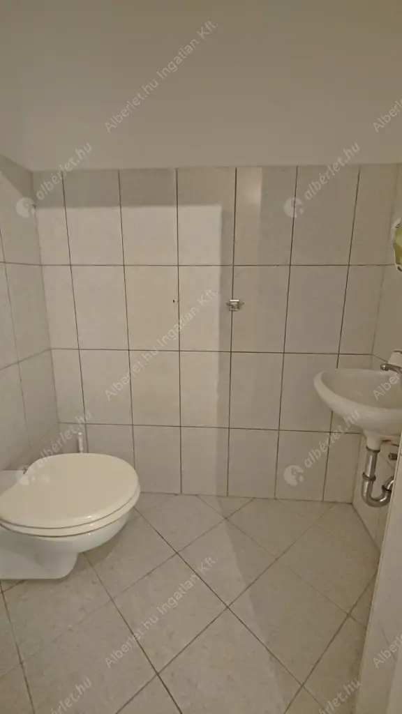 Kiadó albérlet 360000 Ft/hó áron: Budapest, IX. kerület  Viola utca. Mérete: 76 nm, 3 szobás | Alberlet.hu - 6588429