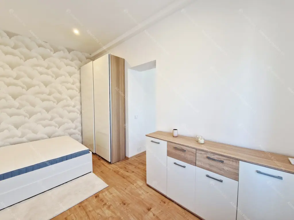 Kiadó albérlet 190000 Ft/hó áron: Budapest, IX. kerület  Víztorony köz. Mérete: 27 nm, 1 szobás | Alberlet.hu - 6679733