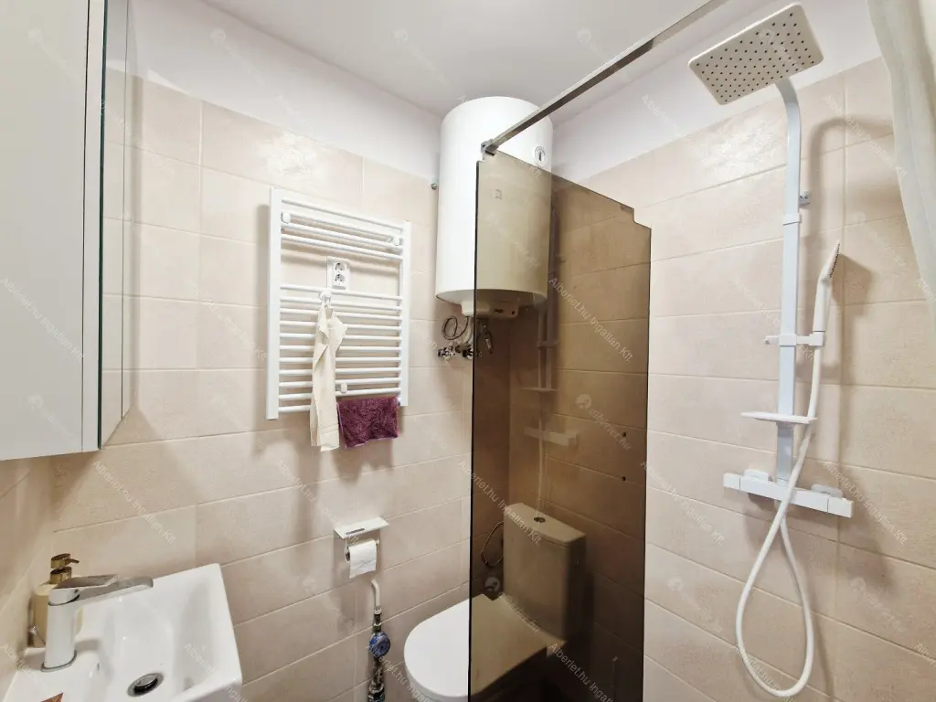 Kiadó albérlet 190000 Ft/hó áron: Budapest, IX. kerület  Víztorony köz. Mérete: 27 nm, 1 szobás | Alberlet.hu - 6679747