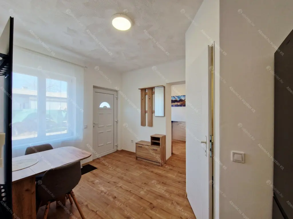 Kiadó albérlet 190000 Ft/hó áron: Budapest, IX. kerület  Víztorony köz. Mérete: 27 nm, 1 szobás | Alberlet.hu - 6679752