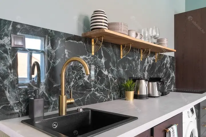 Kiadó albérlet 499000 Ft/hó áron: Budapest, V. kerület  Akadémia utca. Mérete: 50 nm, 2 szobás | Alberlet.hu - 6695461