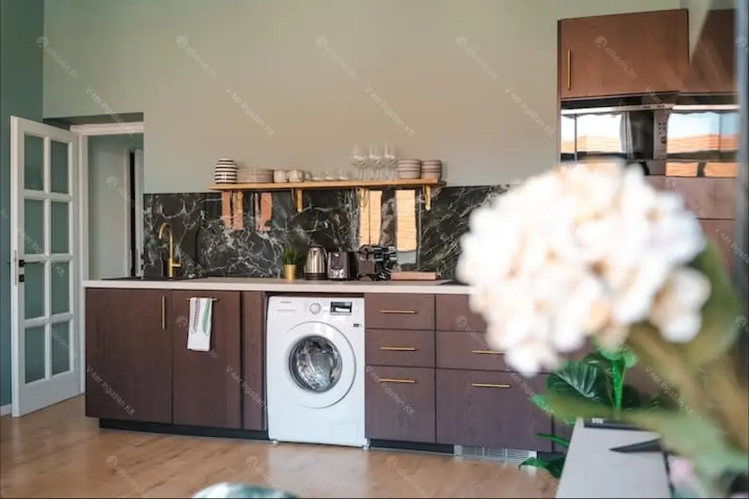 Kiadó albérlet 473000 Ft/hó áron: Budapest, V. kerület  Akadémia utca. Mérete: 50 nm, 2 szobás | Alberlet.hu - 6708662