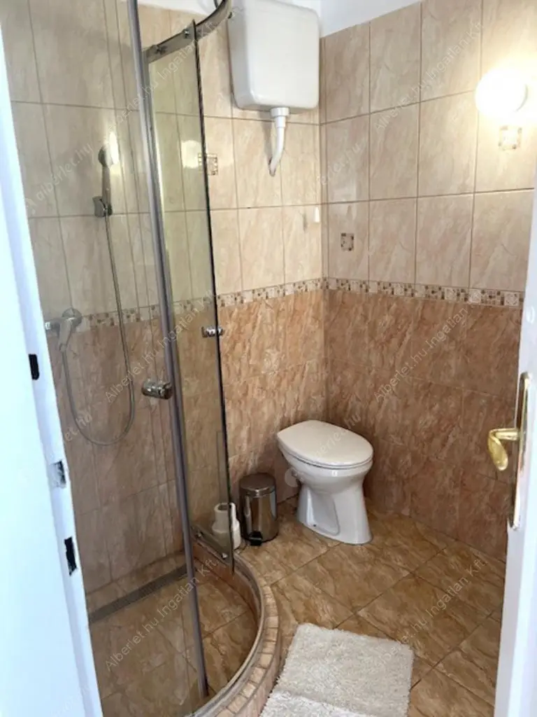 Kiadó albérlet 250000 Ft/hó áron: Budapest, V. kerület  Alkotmány utca. Mérete: 40 nm, 1 szobás | Alberlet.hu - 6540522