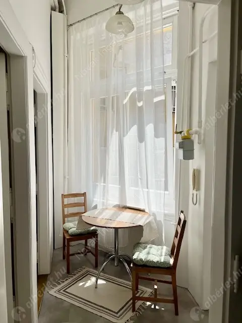 Kiadó albérlet 230000 Ft/hó áron: Budapest, V. kerület  Alkotmány utca. Mérete: 40 nm, 1 szobás | Alberlet.hu - 6583871