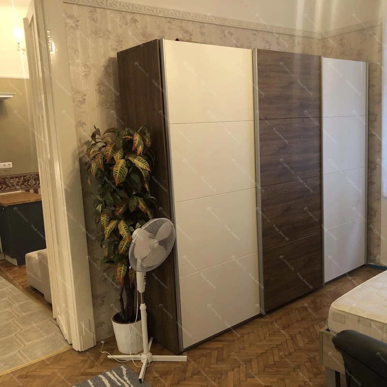 Kiadó albérlet 360000 Ft/hó áron: Budapest, V. kerület  Alkotmány utca. Mérete: 55 nm, 2 szobás | Alberlet.hu - 6708458