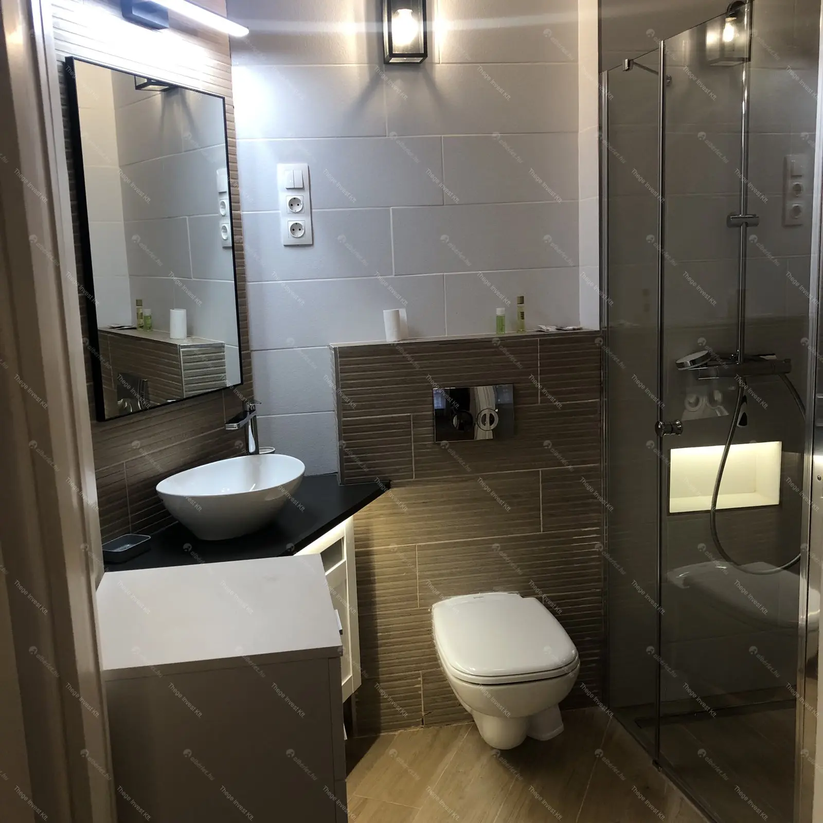 Kiadó albérlet 360000 Ft/hó áron: Budapest, V. kerület  Alkotmány utca. Mérete: 55 nm, 2 szobás | Alberlet.hu - 6708459