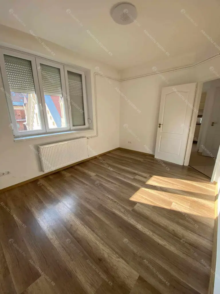 Kiadó albérlet 320000 Ft/hó áron: Budapest, V. kerület  Alkotmány utca. Mérete: 60 nm, 3 szobás | Alberlet.hu - 6680109