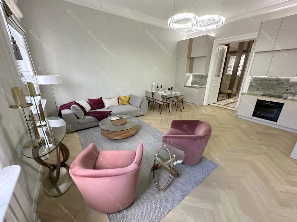 Kiadó albérlet 1243000 Ft/hó áron: Budapest, V. kerület  Alkotmány utca. Mérete: 80 nm, 3 szobás | Alberlet.hu - 6682540