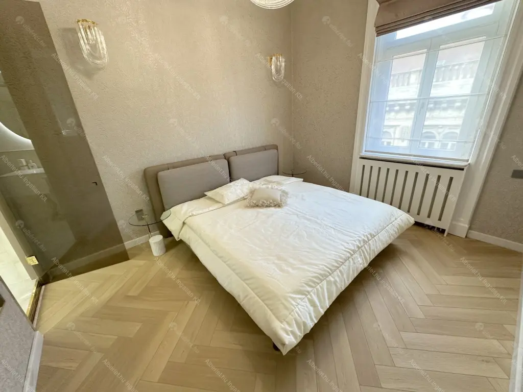 Kiadó albérlet 1243000 Ft/hó áron: Budapest, V. kerület  Alkotmány utca. Mérete: 80 nm, 3 szobás | Alberlet.hu - 6682545