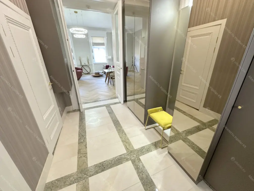 Kiadó albérlet 1243000 Ft/hó áron: Budapest, V. kerület  Alkotmány utca. Mérete: 80 nm, 3 szobás | Alberlet.hu - 6682554