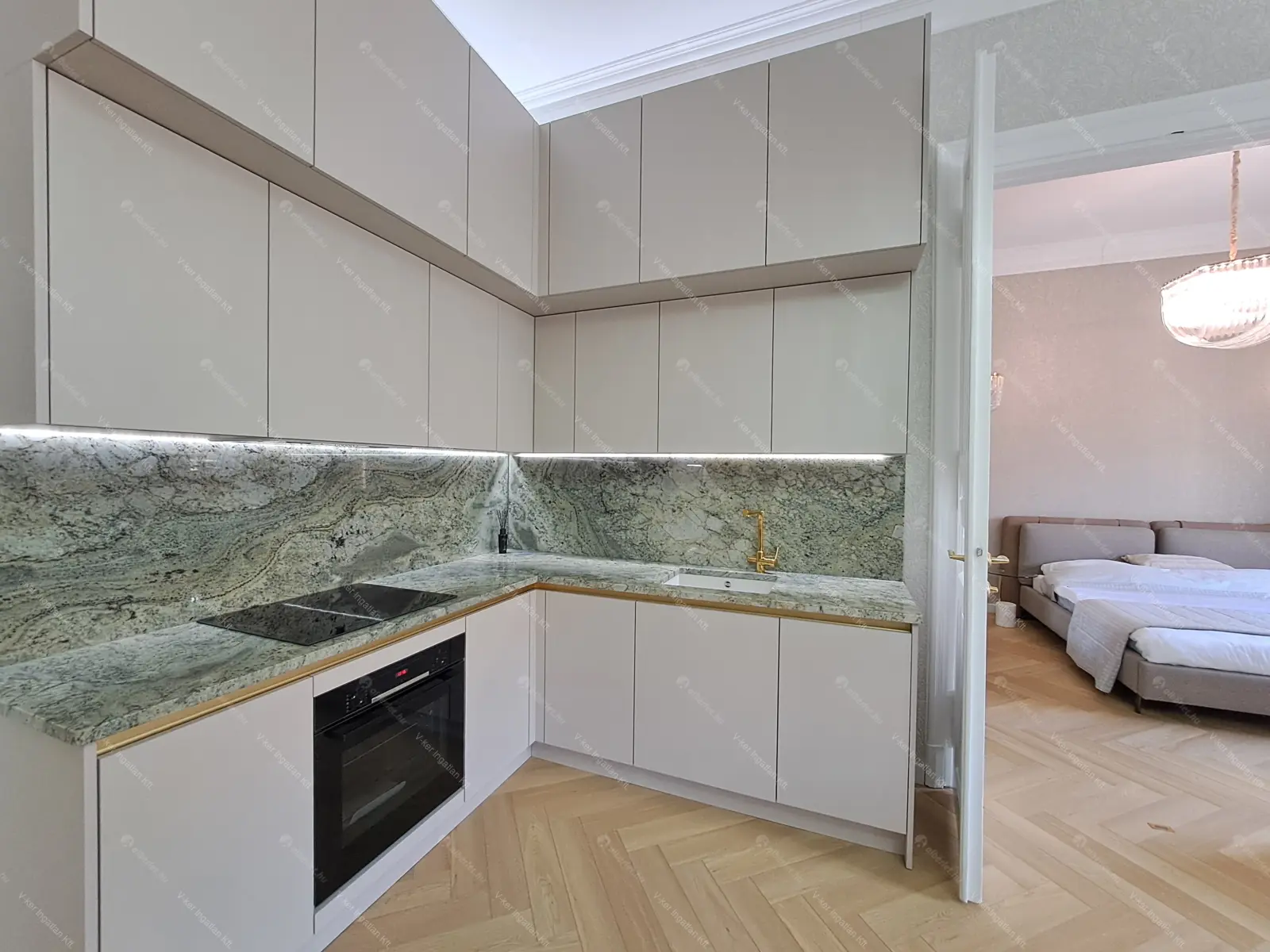 Kiadó albérlet 1024000 Ft/hó áron: Budapest, V. kerület  Alkotmány utca. Mérete: 85 nm, 3 szobás | Alberlet.hu - 6706513