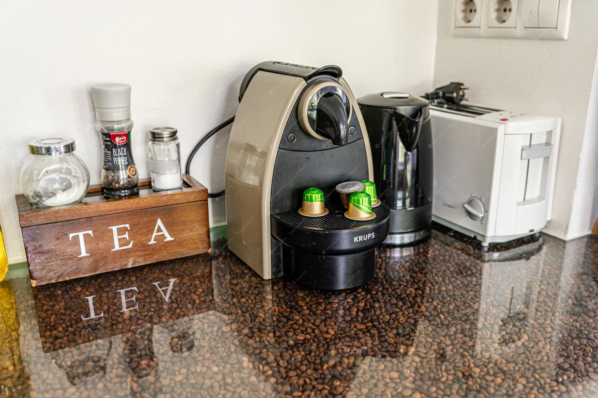 Kiadó albérlet 310000 Ft/hó áron: Budapest, V. kerület  Andrássy út. Mérete: 50 nm, 1 szobás | Alberlet.hu - 6623126