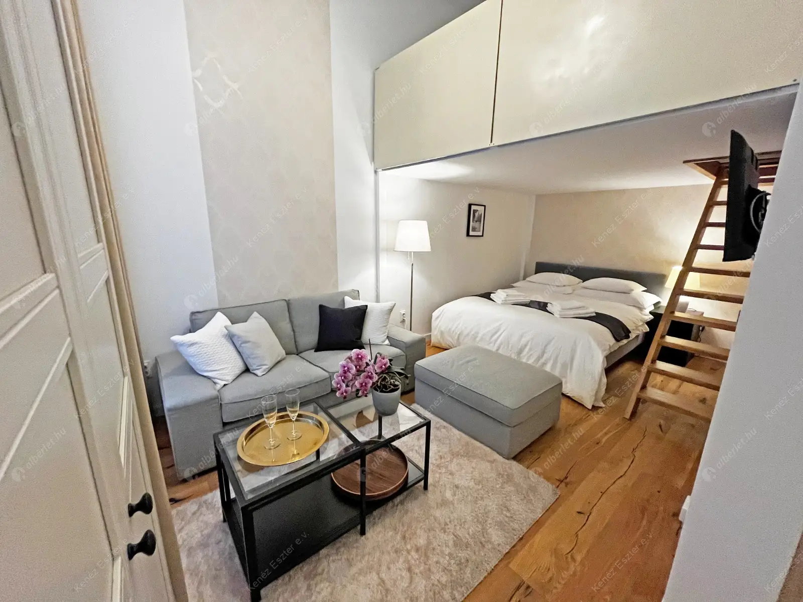 Kiadó albérlet 450000 Ft/hó áron: Budapest, V. kerület  Arany János utca. Mérete: 45 nm, 1 szobás | Alberlet.hu - 6443449