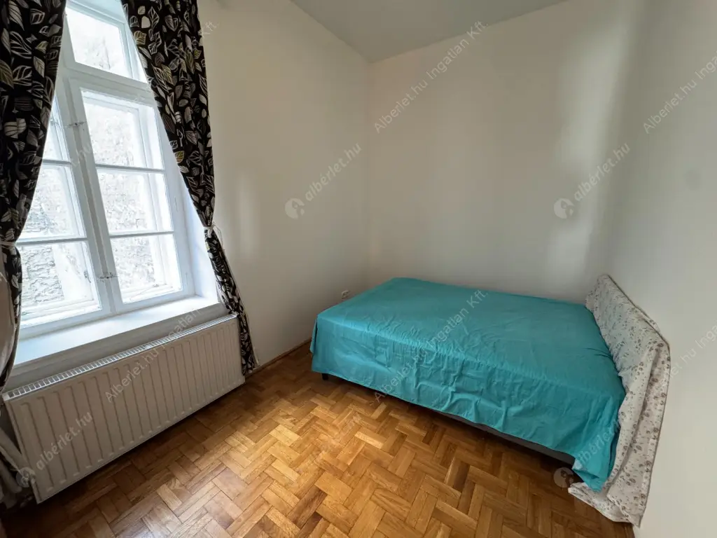 Kiadó albérlet 349000 Ft/hó áron: Budapest, V. kerület  Arany János utca. Mérete: 66 nm, 3 szobás | Alberlet.hu - 6561014