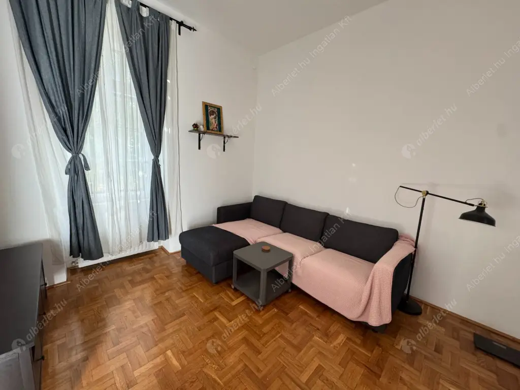 Kiadó albérlet 349000 Ft/hó áron: Budapest, V. kerület  Arany János utca. Mérete: 66 nm, 3 szobás | Alberlet.hu - 6561017