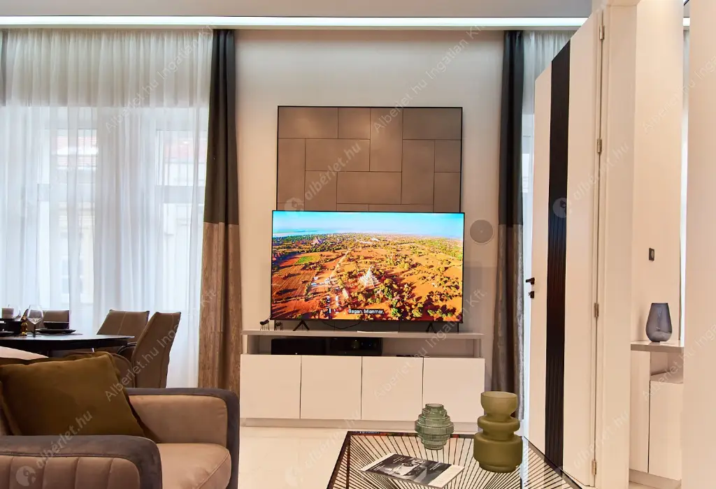 Kiadó albérlet 1358000 Ft/hó áron: Budapest, V. kerület  Aranykéz utca. Mérete: 121 nm, 4 szobás | Alberlet.hu - 6637592