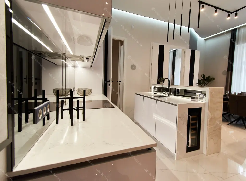 Kiadó albérlet 1245000 Ft/hó áron: Budapest, V. kerület  Aranykéz utca. Mérete: 121 nm, 4 szobás | Alberlet.hu - 6688733