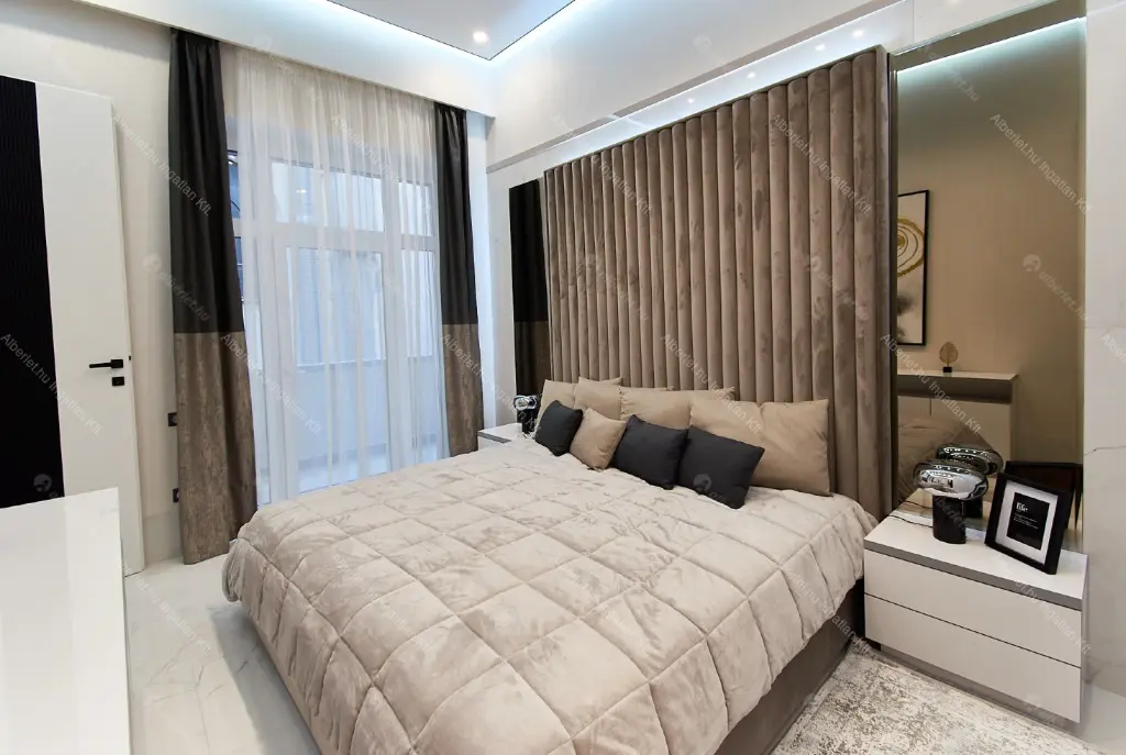 Kiadó albérlet 1245000 Ft/hó áron: Budapest, V. kerület  Aranykéz utca. Mérete: 121 nm, 4 szobás | Alberlet.hu - 6688740