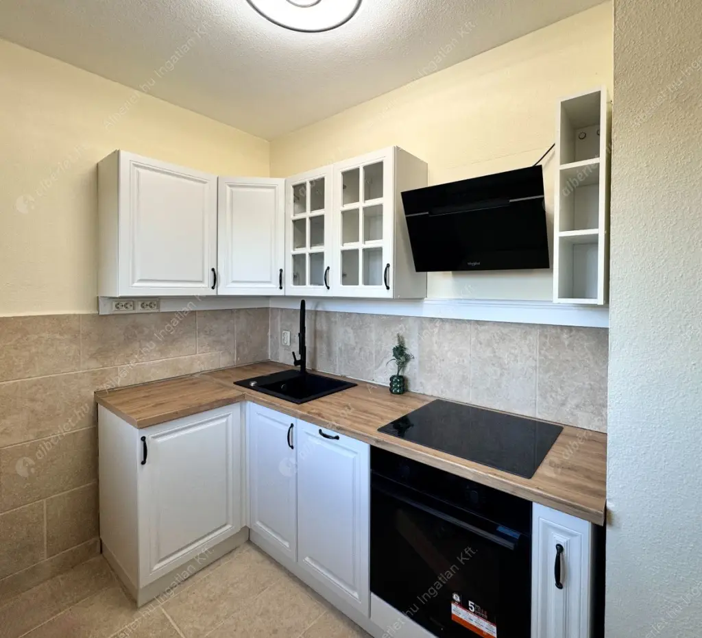 Kiadó albérlet 279000 Ft/hó áron: Budapest, V. kerület  Aranykéz utca. Mérete: 40 nm, 1 szobás | Alberlet.hu - 6518669