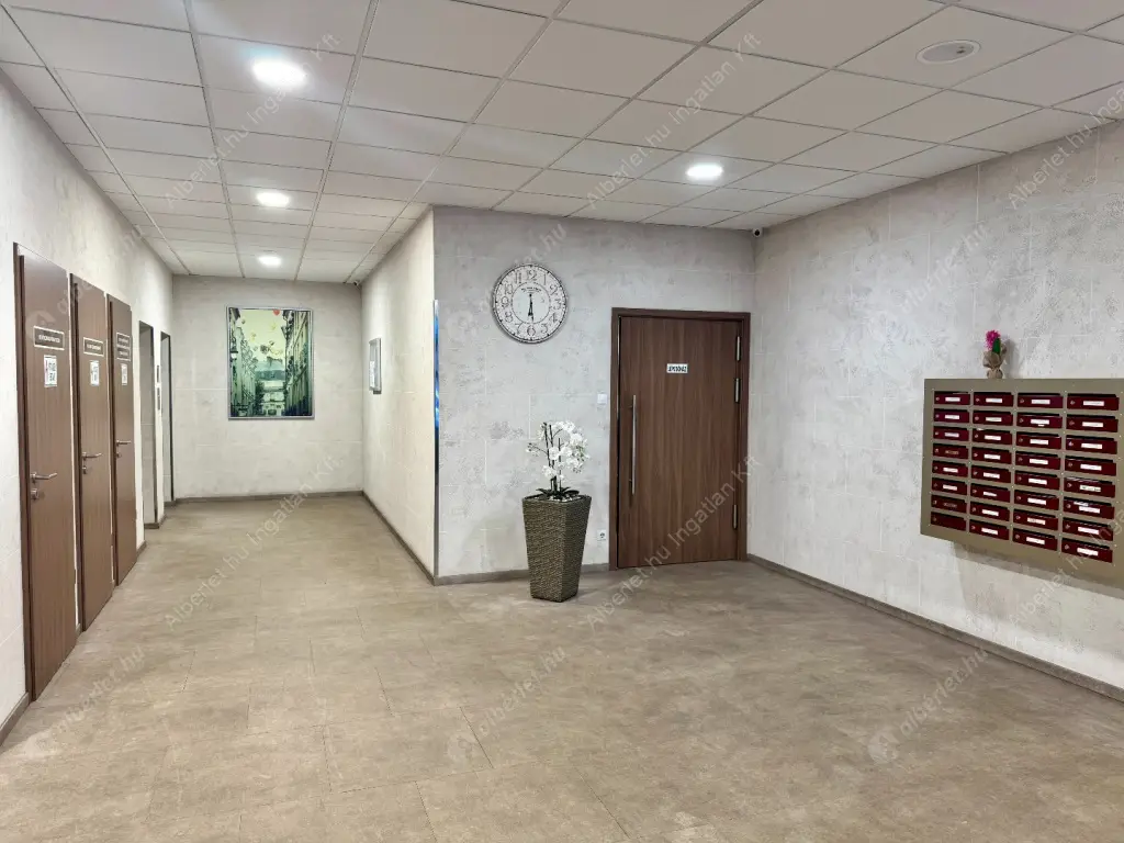 Kiadó albérlet 279000 Ft/hó áron: Budapest, V. kerület  Aranykéz utca. Mérete: 40 nm, 1 szobás | Alberlet.hu - 6518675