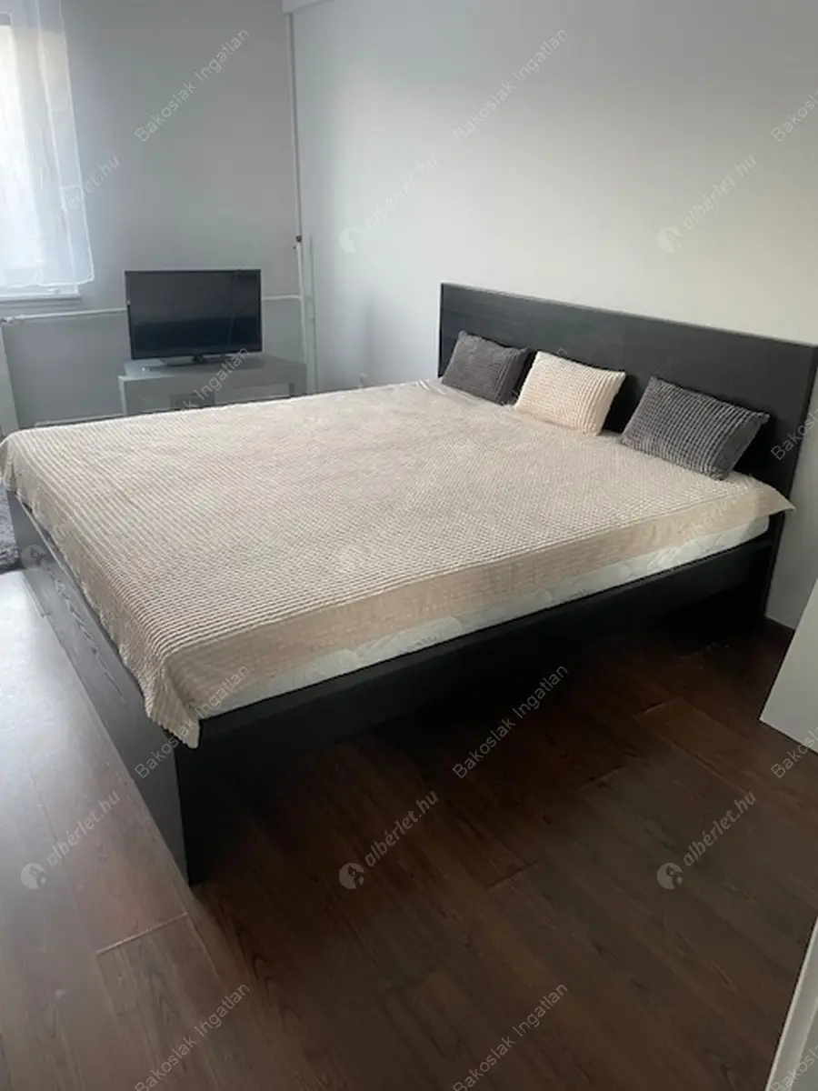 Kiadó albérlet 341000 Ft/hó áron: Budapest, V. kerület  Aranykéz utca. Mérete: 62 nm, 2 szobás | Alberlet.hu - 6635245