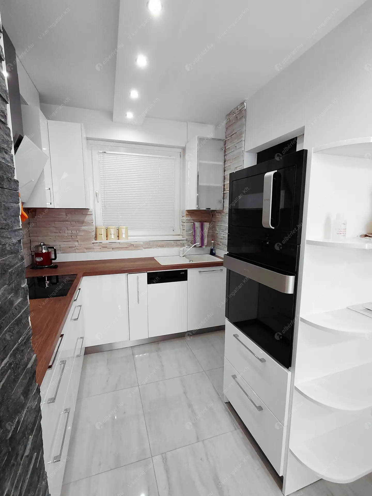 Kiadó albérlet 450000 Ft/hó áron: Budapest, V. kerület  Aranykéz utca. Mérete: 85 nm, 3 szobás | Alberlet.hu - 6475657