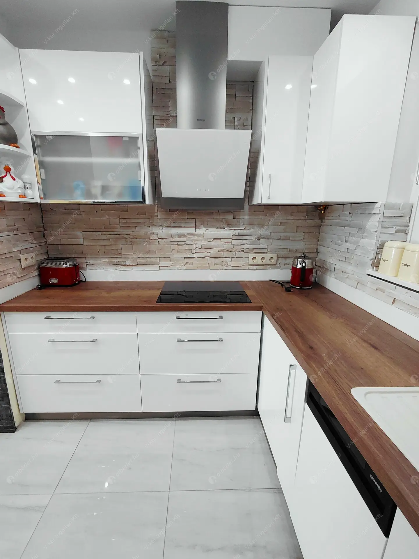 Kiadó albérlet 450000 Ft/hó áron: Budapest, V. kerület  Aranykéz utca. Mérete: 85 nm, 3 szobás | Alberlet.hu - 6475658