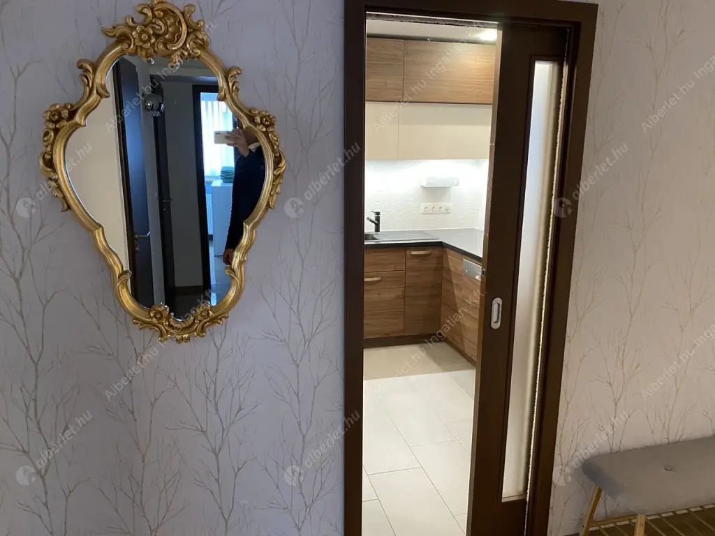 Kiadó albérlet 650000 Ft/hó áron: Budapest, V. kerület  Aranykéz utca. Mérete: 94 nm, 3 szobás | Alberlet.hu - 6590684