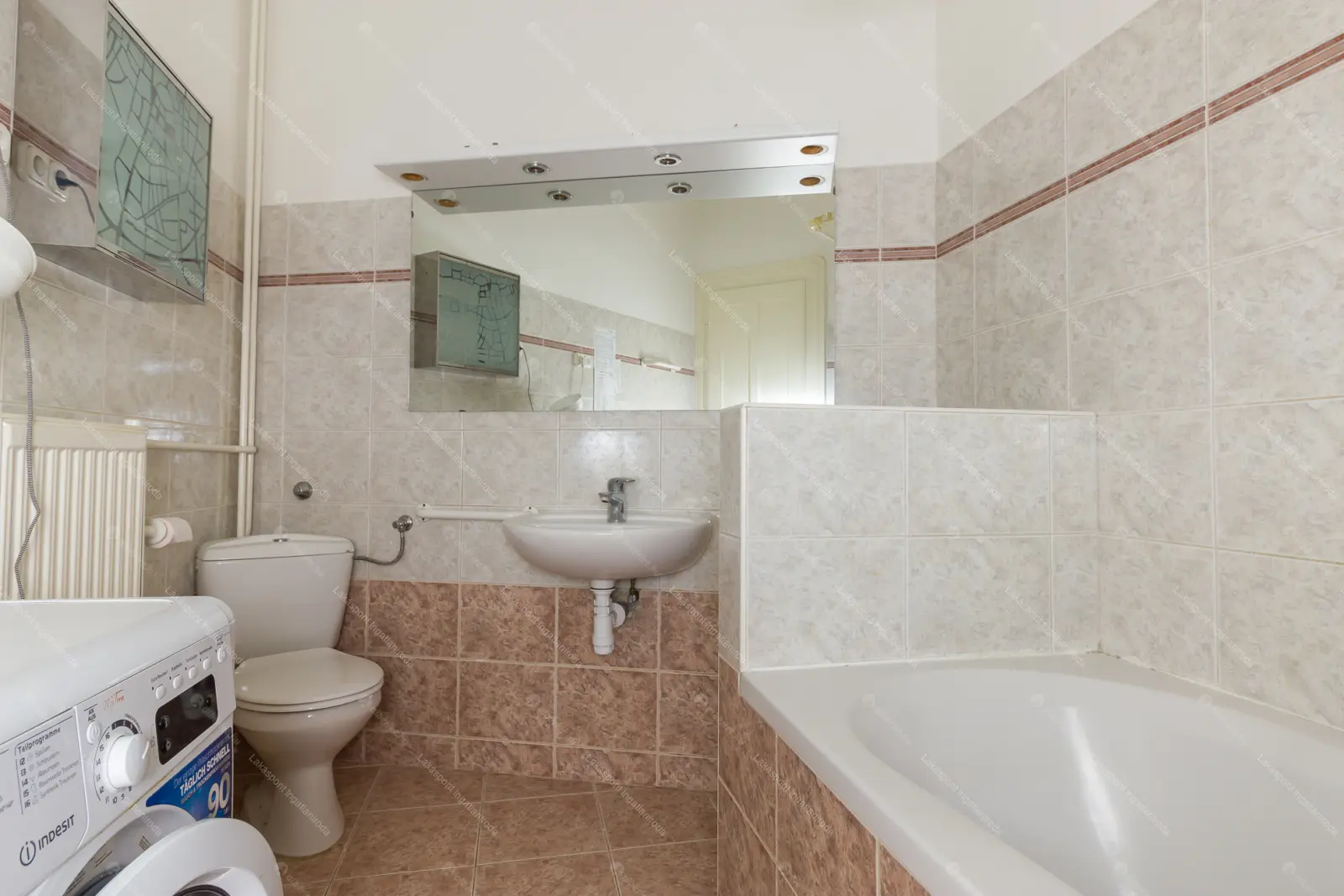 Kiadó albérlet 367000 Ft/hó áron: Budapest, V. kerület  Aulich utca. Mérete: 79 nm, 3 szobás | Alberlet.hu - 6690499