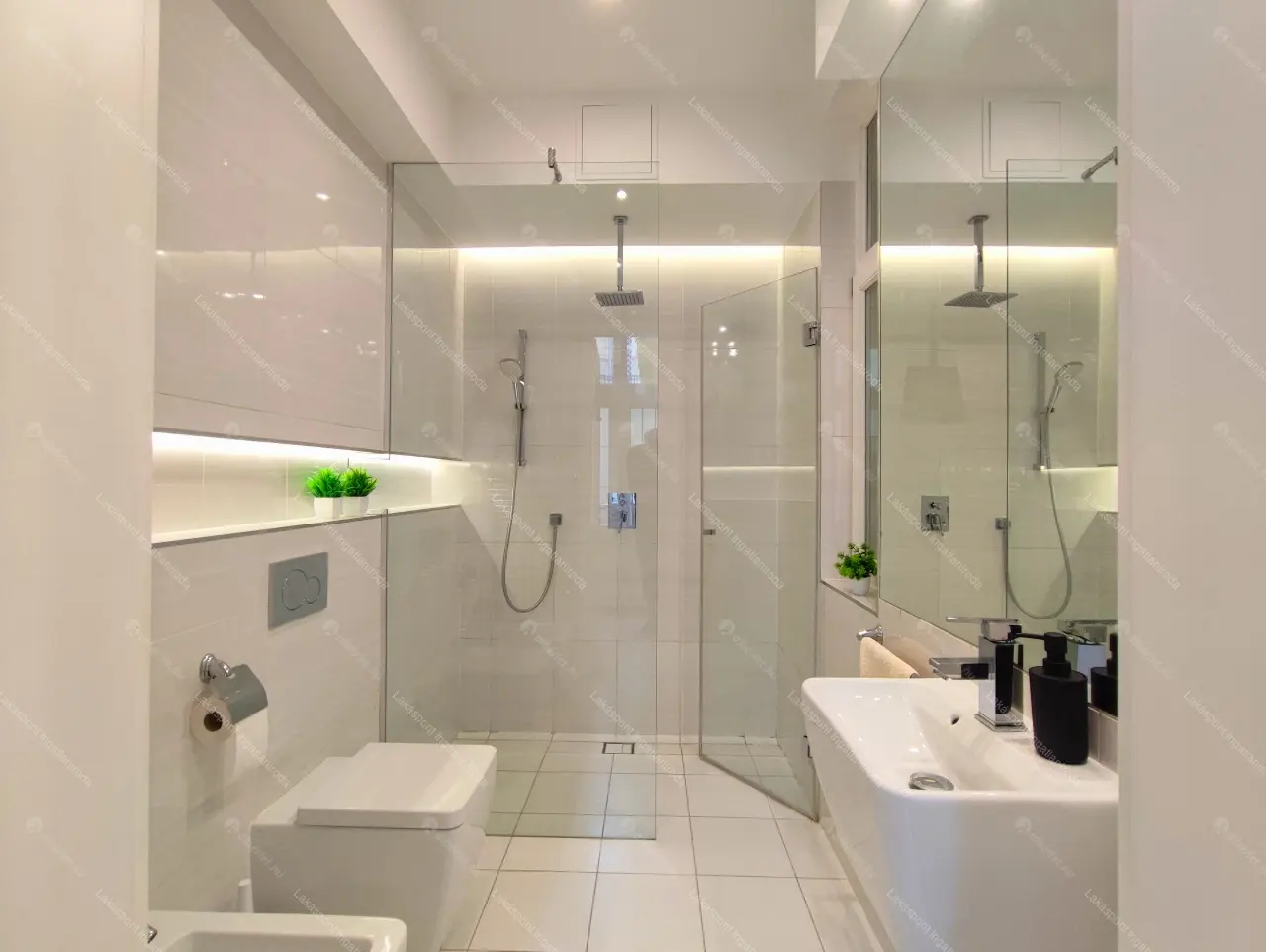 Kiadó albérlet 758000 Ft/hó áron: Budapest, V. kerület  Aulich utca. Mérete: 80 nm, 1 szobás | Alberlet.hu - 6665701