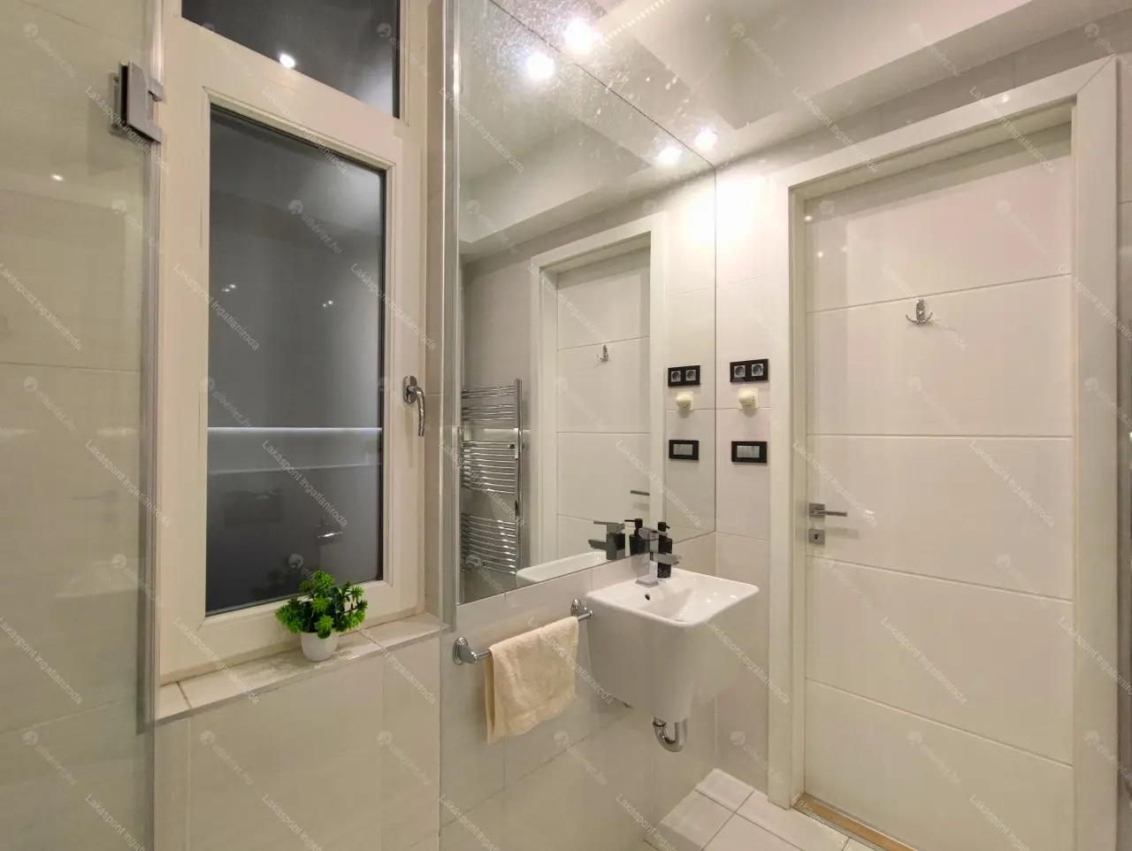 Kiadó albérlet 758000 Ft/hó áron: Budapest, V. kerület  Aulich utca. Mérete: 80 nm, 1 szobás | Alberlet.hu - 6665703