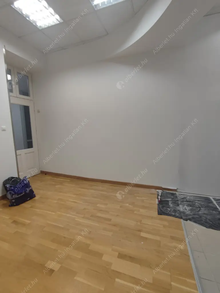 Kiadó albérlet 1355000 Ft/hó áron: Budapest, V. kerület  Bajcsy-Zsilinszky út. Mérete: 260 nm, 5 szobás | Alberlet.hu - 6613143