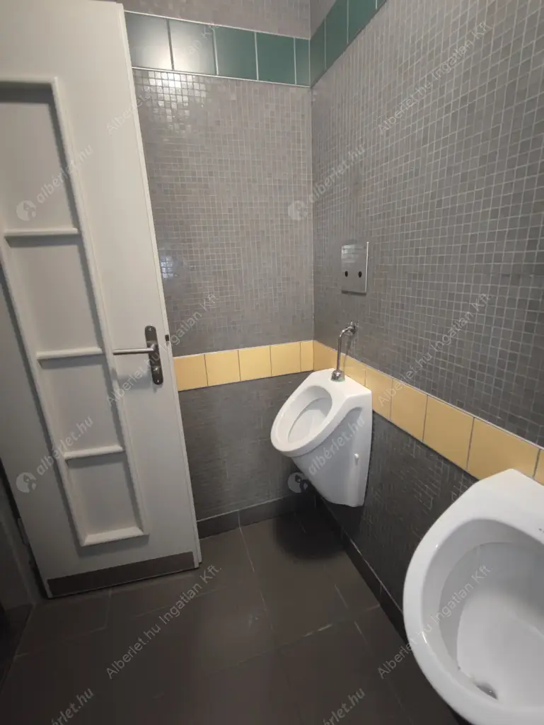 Kiadó albérlet 1355000 Ft/hó áron: Budapest, V. kerület  Bajcsy-Zsilinszky út. Mérete: 260 nm, 5 szobás | Alberlet.hu - 6613147