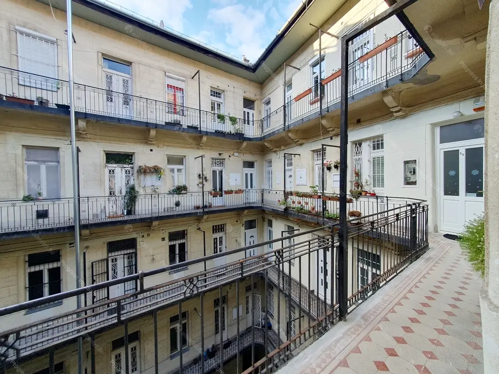 Kiadó albérlet 210000 Ft/hó áron: Budapest, V. kerület  Bajcsy-Zsilinszky út. Mérete: 34 nm, 1 szobás | Alberlet.hu - 6680153