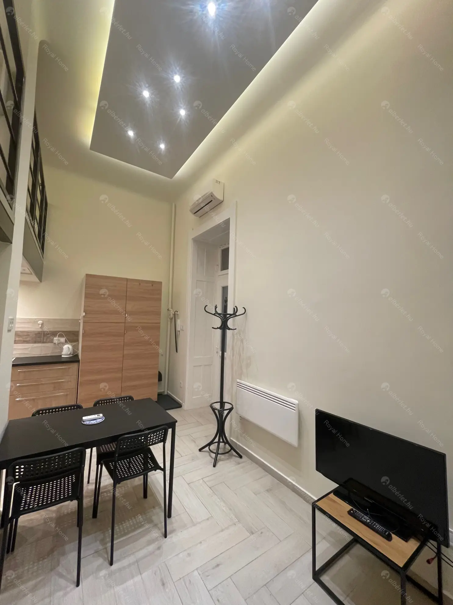 Kiadó albérlet 255000 Ft/hó áron: Budapest, V. kerület  Bajcsy-Zsilinszky út. Mérete: 35 nm, 1 szobás | Alberlet.hu - 6574504