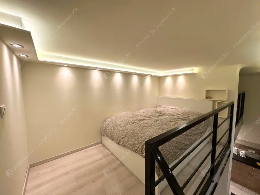 Kiadó albérlet 255000 Ft/hó áron: Budapest, V. kerület  Bajcsy-Zsilinszky út. Mérete: 38 nm, 1 szobás | Alberlet.hu - 6622194