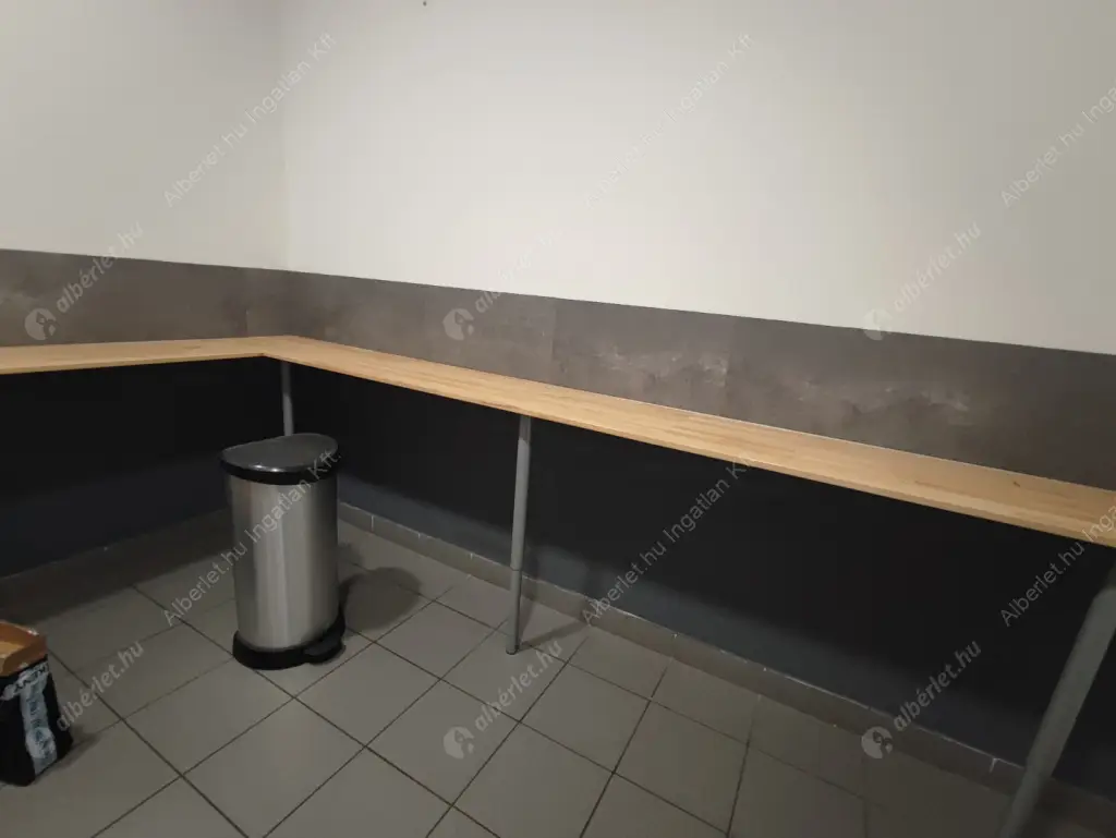 Kiadó albérlet 2745000 Ft/hó áron: Budapest, V. kerület  Bajcsy-Zsilinszky út. Mérete: 442 nm, 9 szobás | Alberlet.hu - 6613294