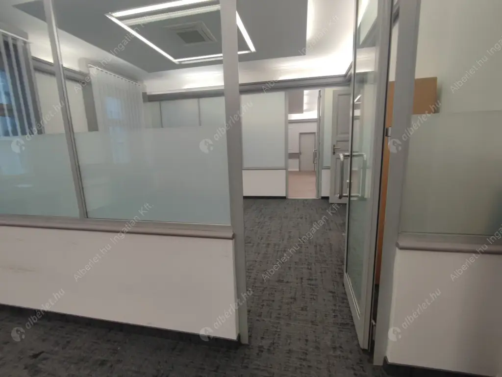 Kiadó albérlet 2745000 Ft/hó áron: Budapest, V. kerület  Bajcsy-Zsilinszky út. Mérete: 442 nm, 9 szobás | Alberlet.hu - 6613296