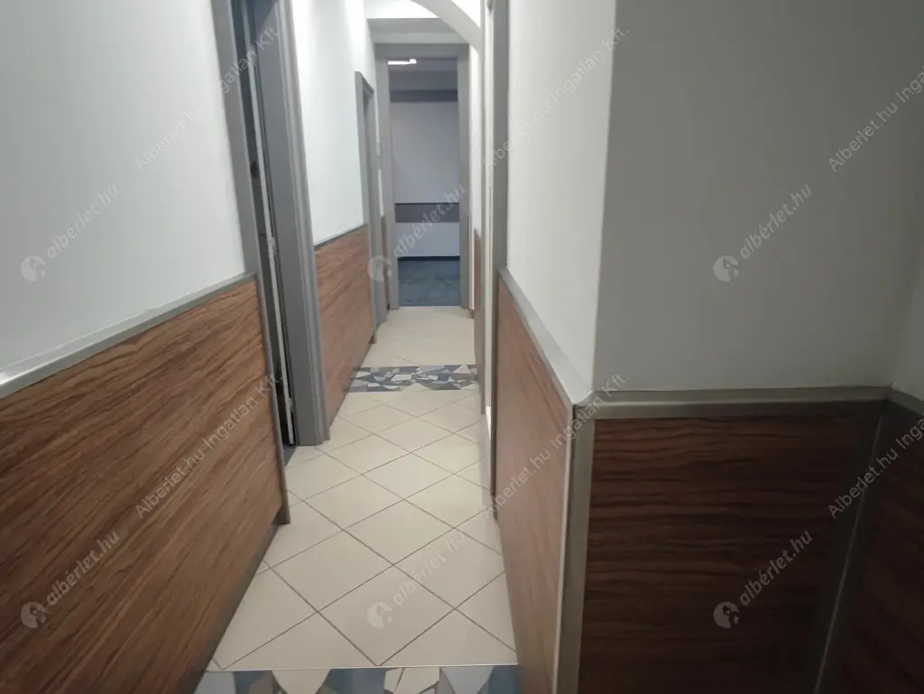 Kiadó albérlet 2745000 Ft/hó áron: Budapest, V. kerület  Bajcsy-Zsilinszky út. Mérete: 442 nm, 9 szobás | Alberlet.hu - 6613301