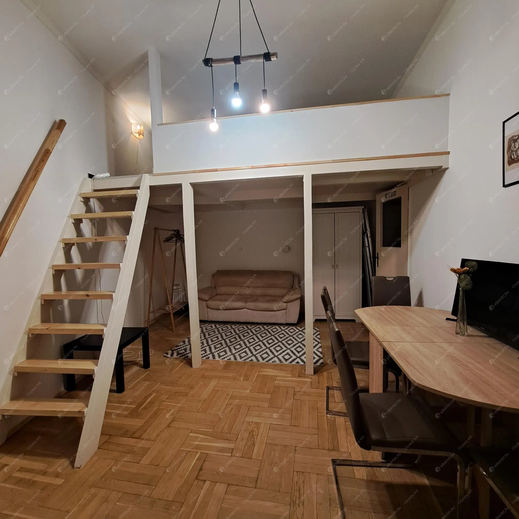 Kiadó albérlet 240000 Ft/hó áron: Budapest, V. kerület  Bajcsy-Zsilinszky út. Mérete: 44 nm, 1 szobás | Alberlet.hu - 6576735