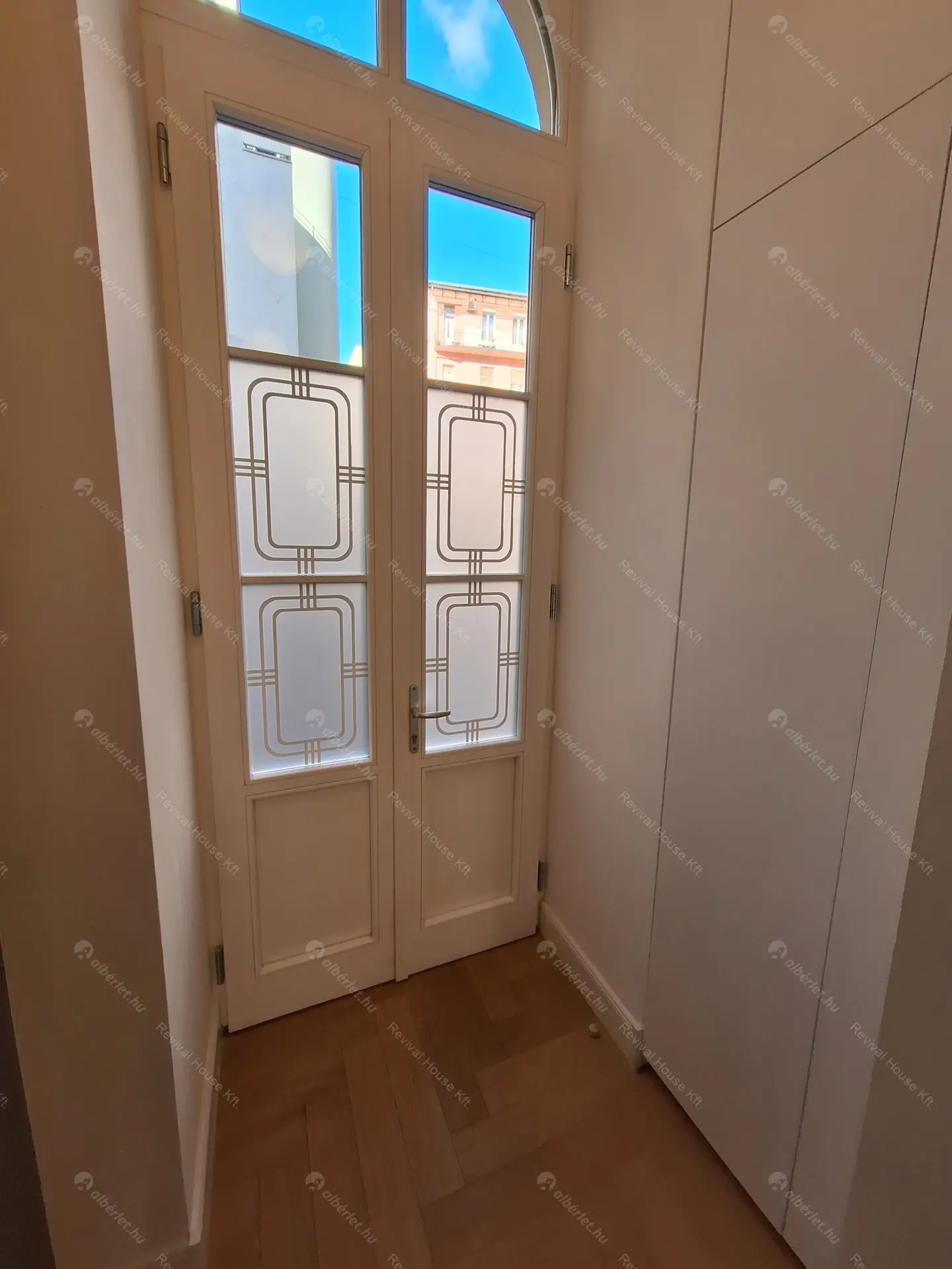 Kiadó albérlet 386000 Ft/hó áron: Budapest, V. kerület  Bajcsy-Zsilinszky út. Mérete: 62 nm, 2 szobás | Alberlet.hu - 6410585