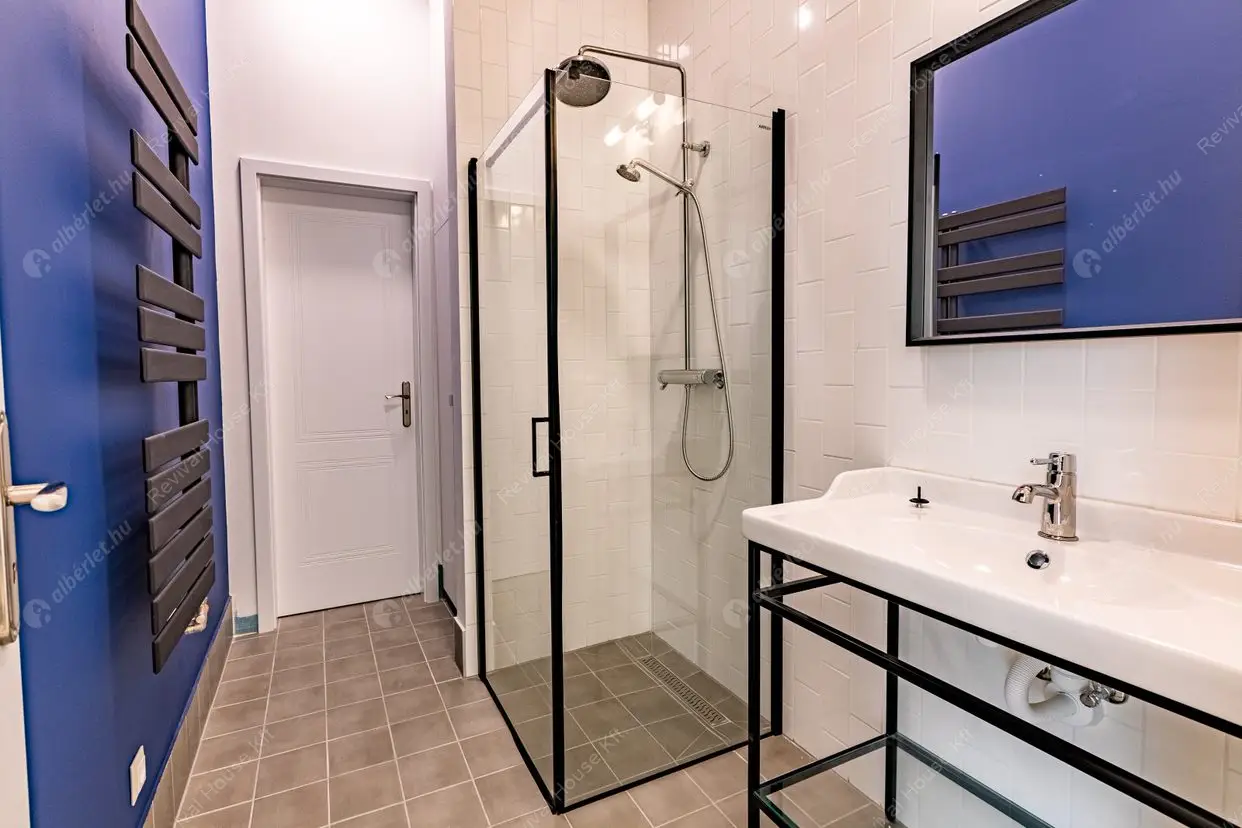 Kiadó albérlet 386000 Ft/hó áron: Budapest, V. kerület  Bajcsy-Zsilinszky út. Mérete: 62 nm, 2 szobás | Alberlet.hu - 6410599