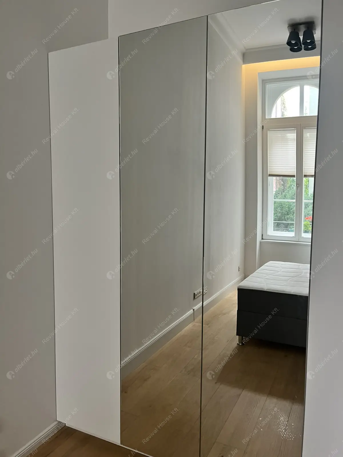 Kiadó albérlet 386000 Ft/hó áron: Budapest, V. kerület  Bajcsy-Zsilinszky út. Mérete: 62 nm, 2 szobás | Alberlet.hu - 6539915