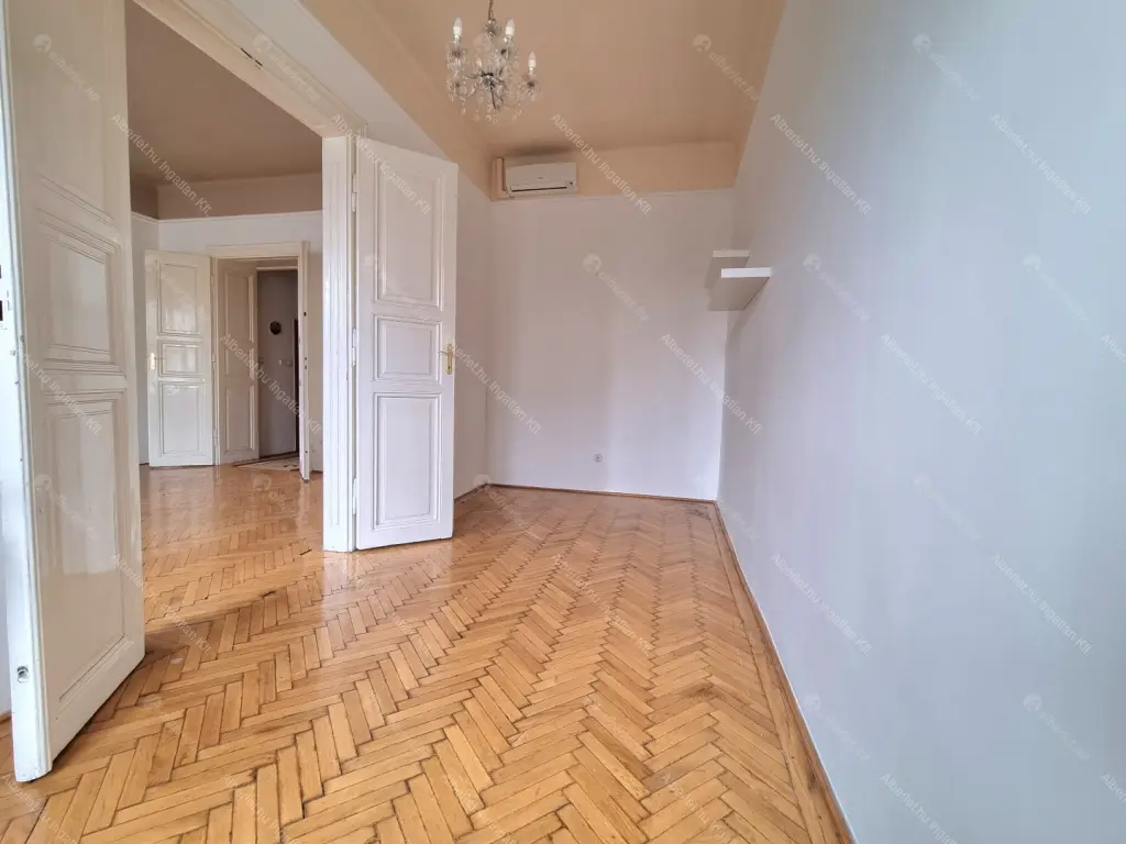 Kiadó albérlet 270000 Ft/hó áron: Budapest, V. kerület  Bajcsy-Zsilinszky út. Mérete: 63 nm, 2 szobás | Alberlet.hu - 6668770