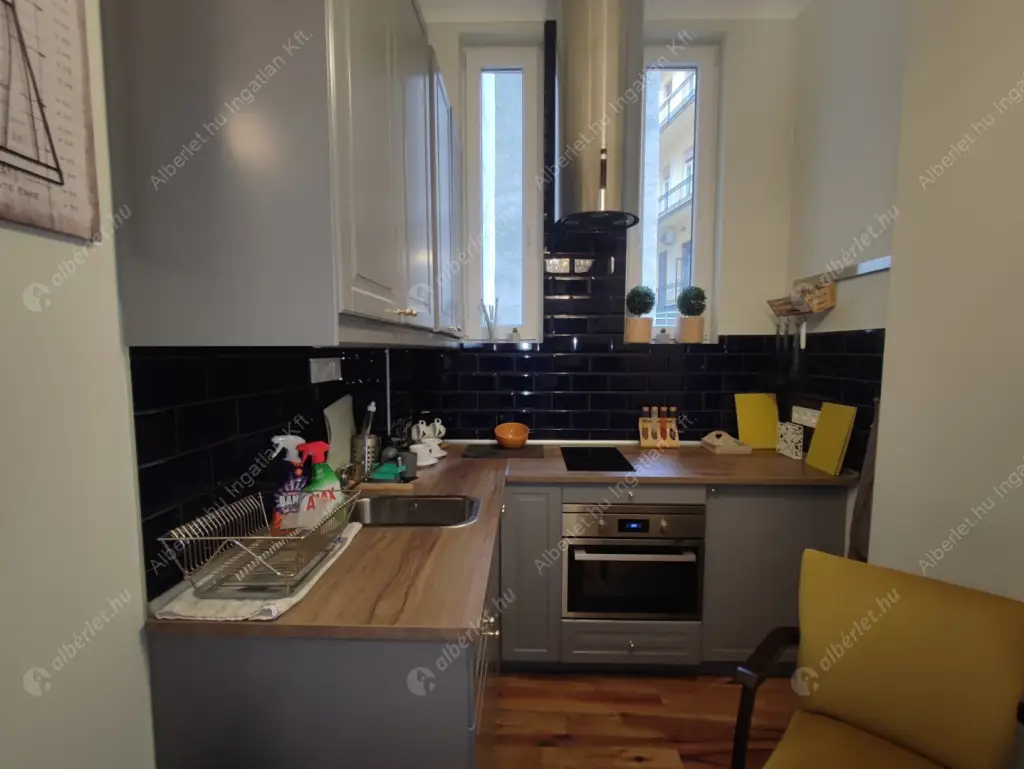 Kiadó albérlet 220000 Ft/hó áron: Budapest, V. kerület  Balassi Bálint utca. Mérete: 26 nm, 1 szobás | Alberlet.hu - 6605949