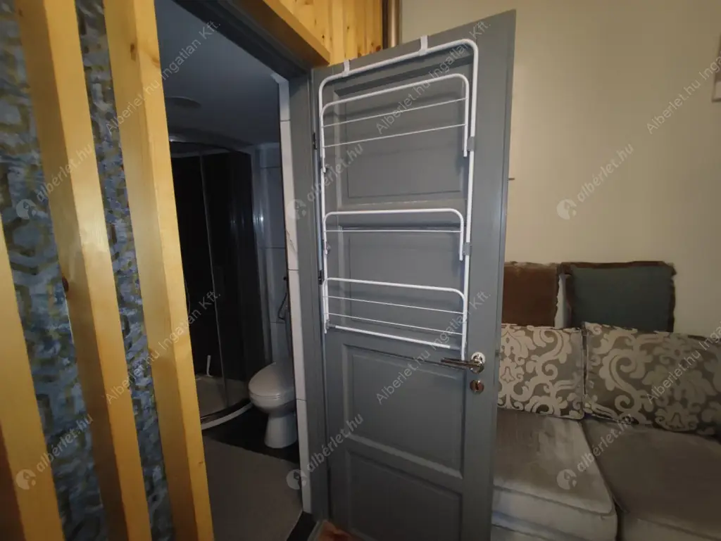 Kiadó albérlet 220000 Ft/hó áron: Budapest, V. kerület  Balassi Bálint utca. Mérete: 26 nm, 1 szobás | Alberlet.hu - 6605955