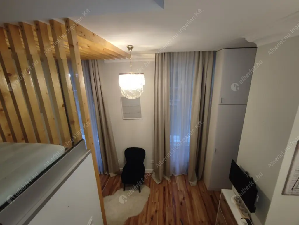 Kiadó albérlet 220000 Ft/hó áron: Budapest, V. kerület  Balassi Bálint utca. Mérete: 26 nm, 1 szobás | Alberlet.hu - 6605959