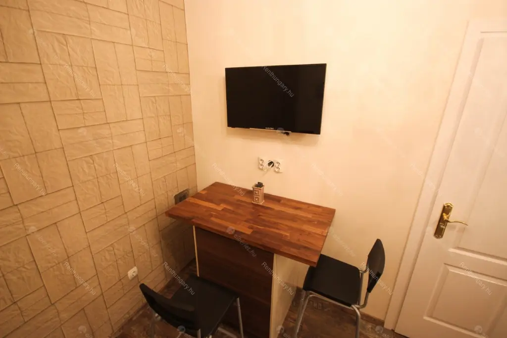 Kiadó albérlet 265000 Ft/hó áron: Budapest, V. kerület  Balassi Bálint utca. Mérete: 35 nm, 1 szobás | Alberlet.hu - 6703822