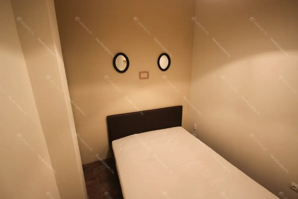 Kiadó albérlet 217000 Ft/hó áron: Budapest, V. kerület  Balassi Bálint utca. Mérete: 35 nm, 1 szobás | Alberlet.hu - 6703903